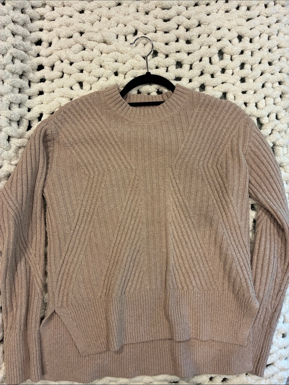 Women’s Chunky Knit Crewneck Sweater in Taupe